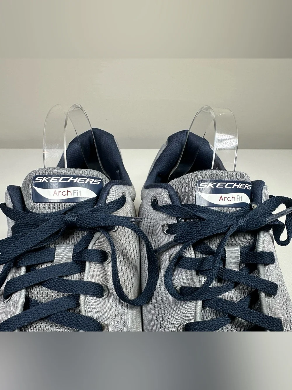 Skechers go walk
